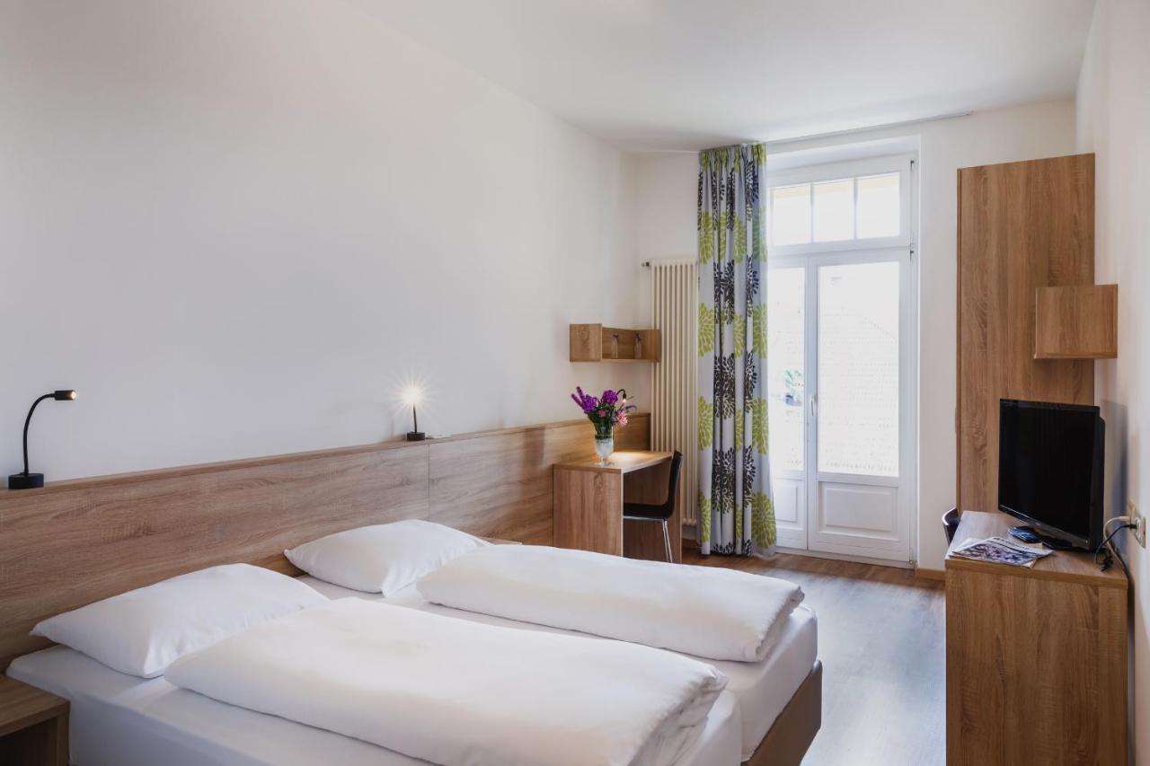 Basic Triple Room,1078507894:JPEG