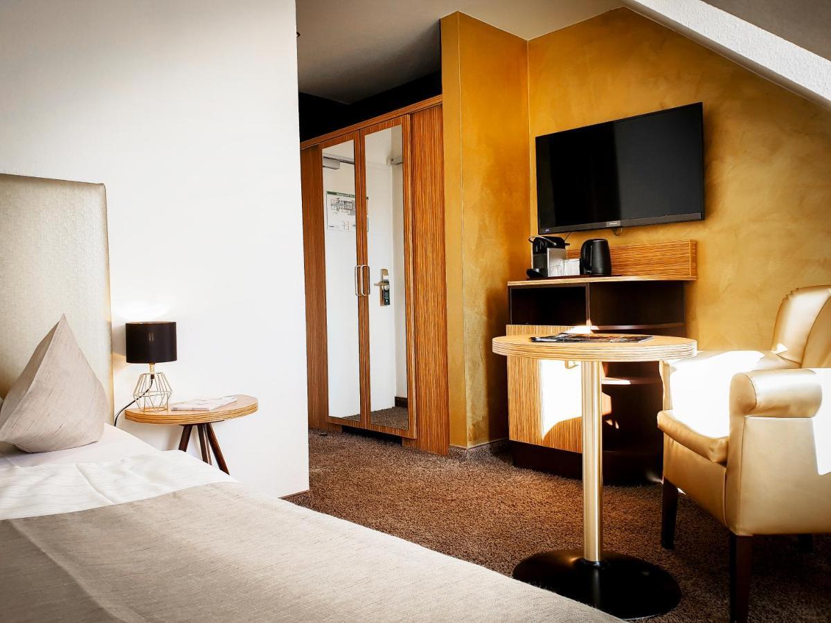 Single Room,1121624391:JPEG