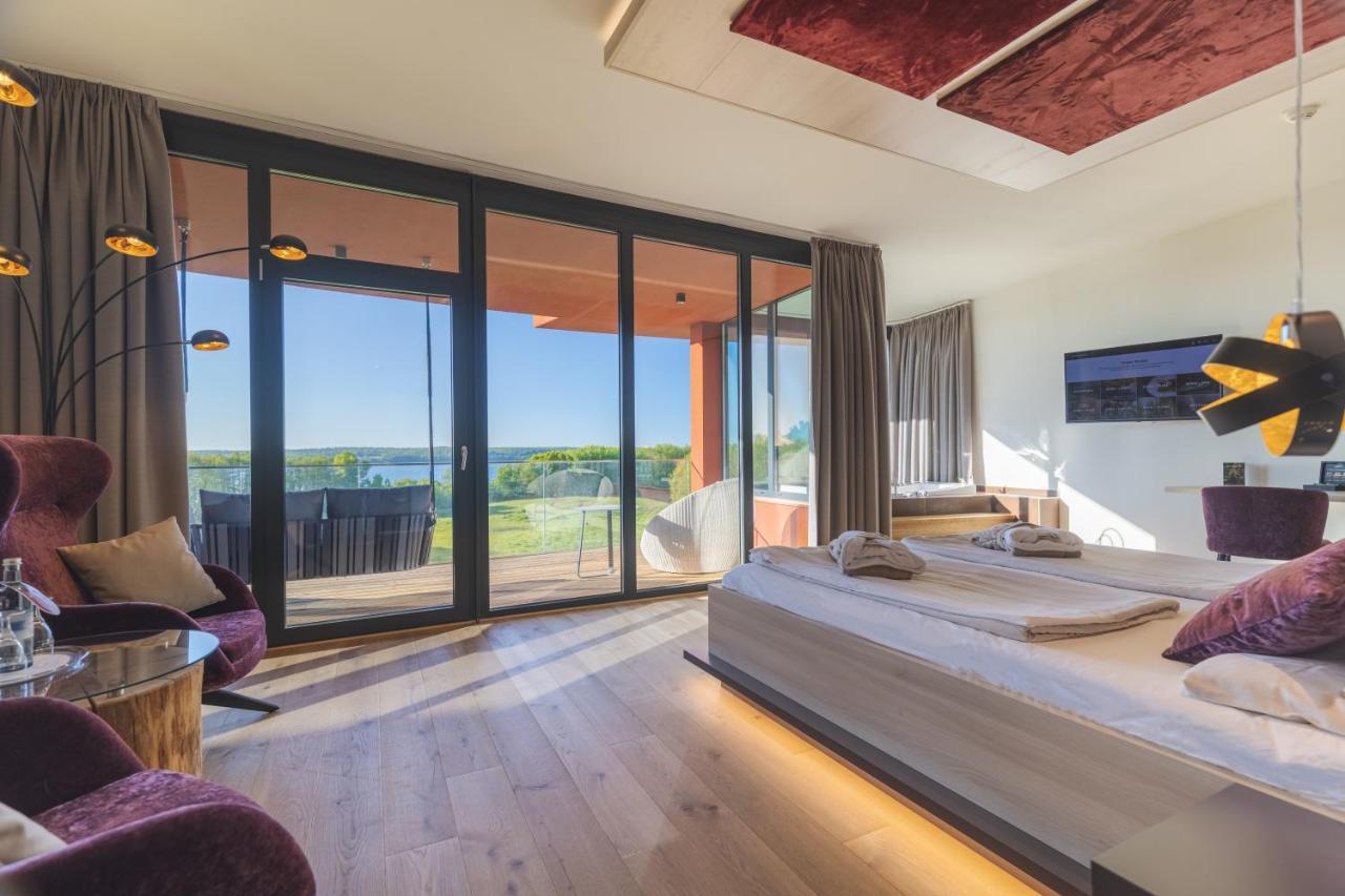 Suite with Balcony or Terrace,1141772917:JPEG