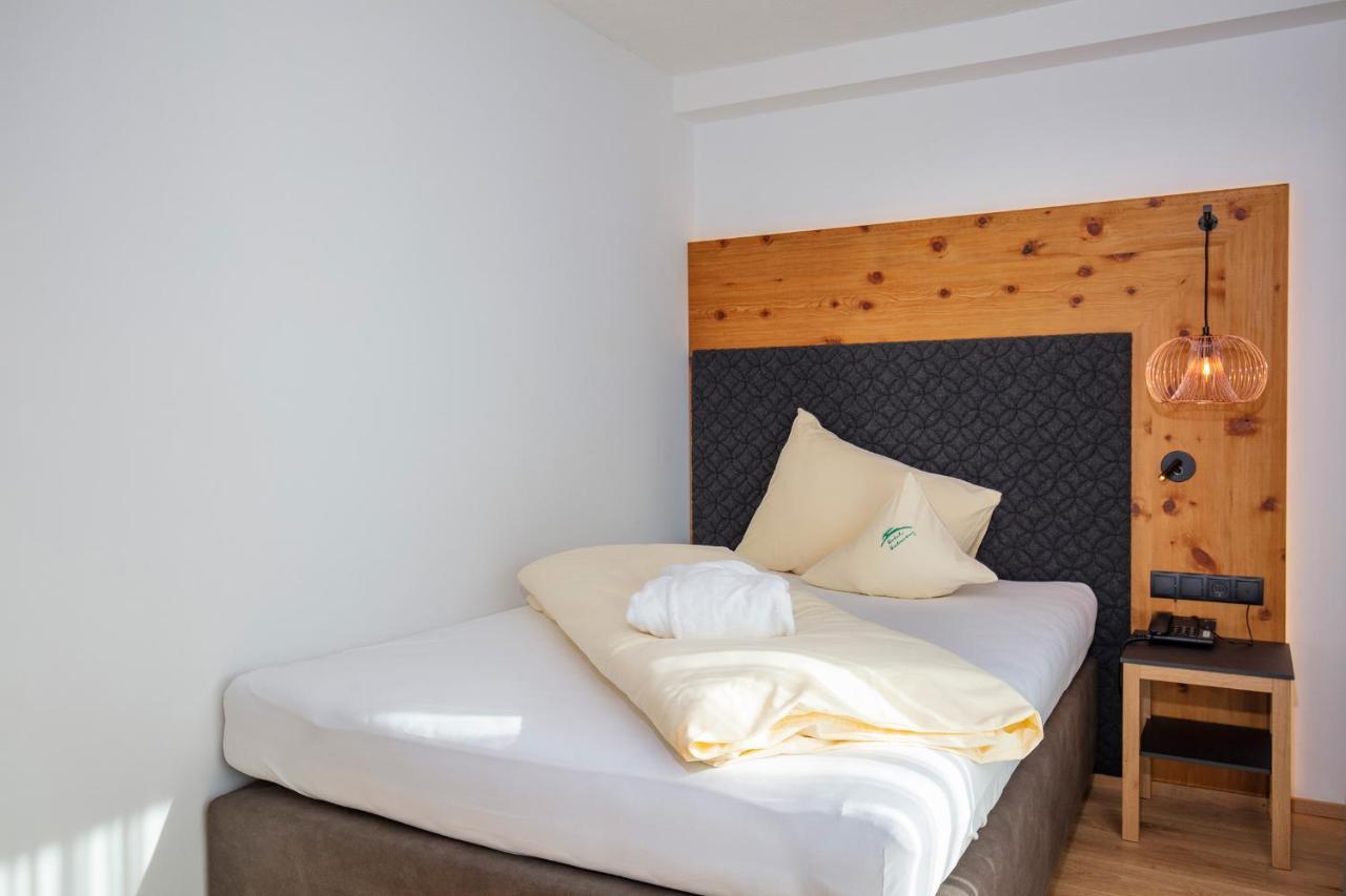 Single Room Balcony,1153745706:JPEG