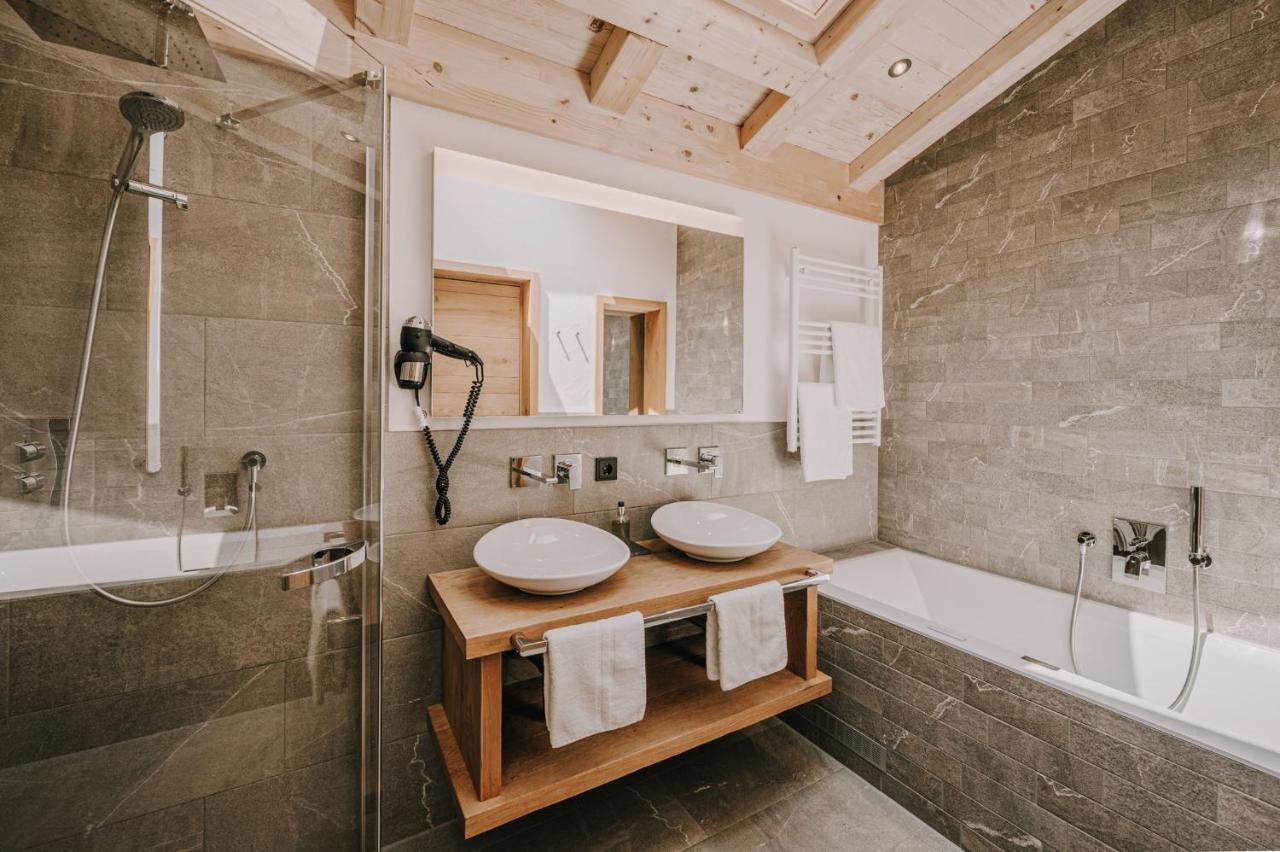 Two-Bedroom Apartment,1178387329:JPEG