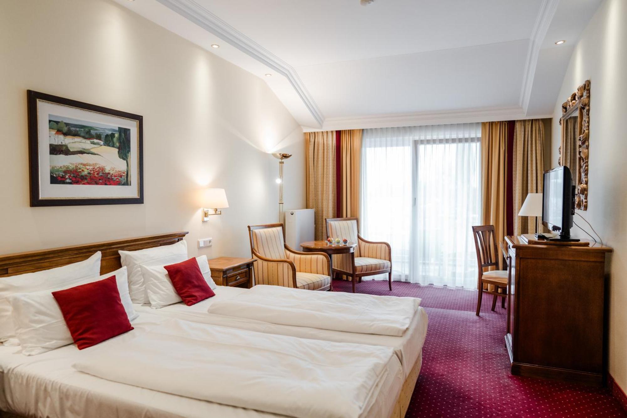 Doppelzimmer mit Balkon