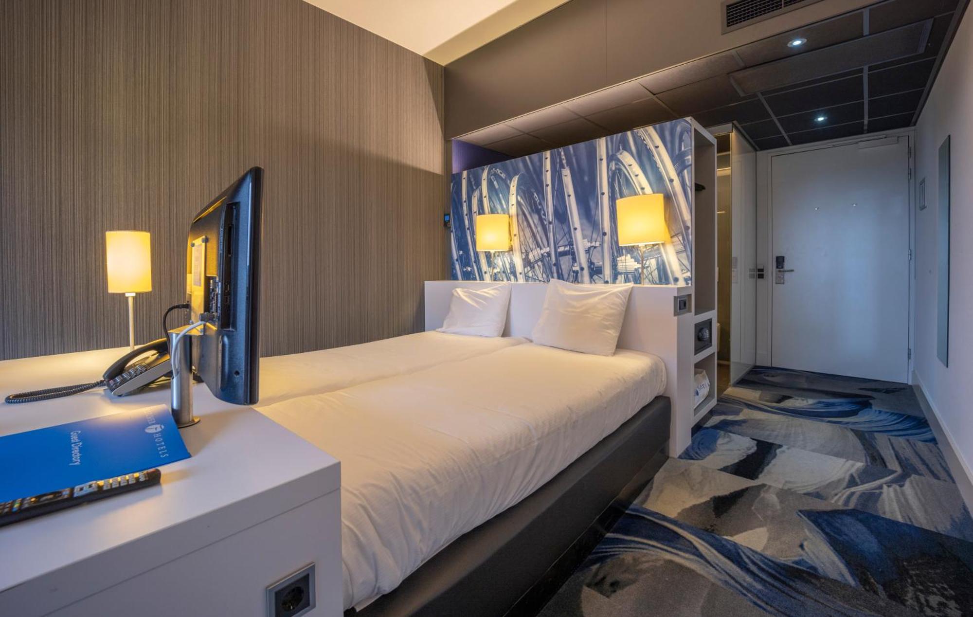 Small Double Room,1656202157:JPEG