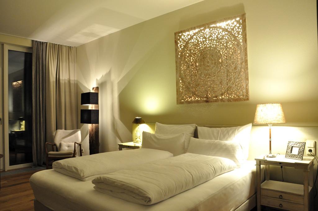 Deluxe Double Room with Pool Access,1015091485:JPEG