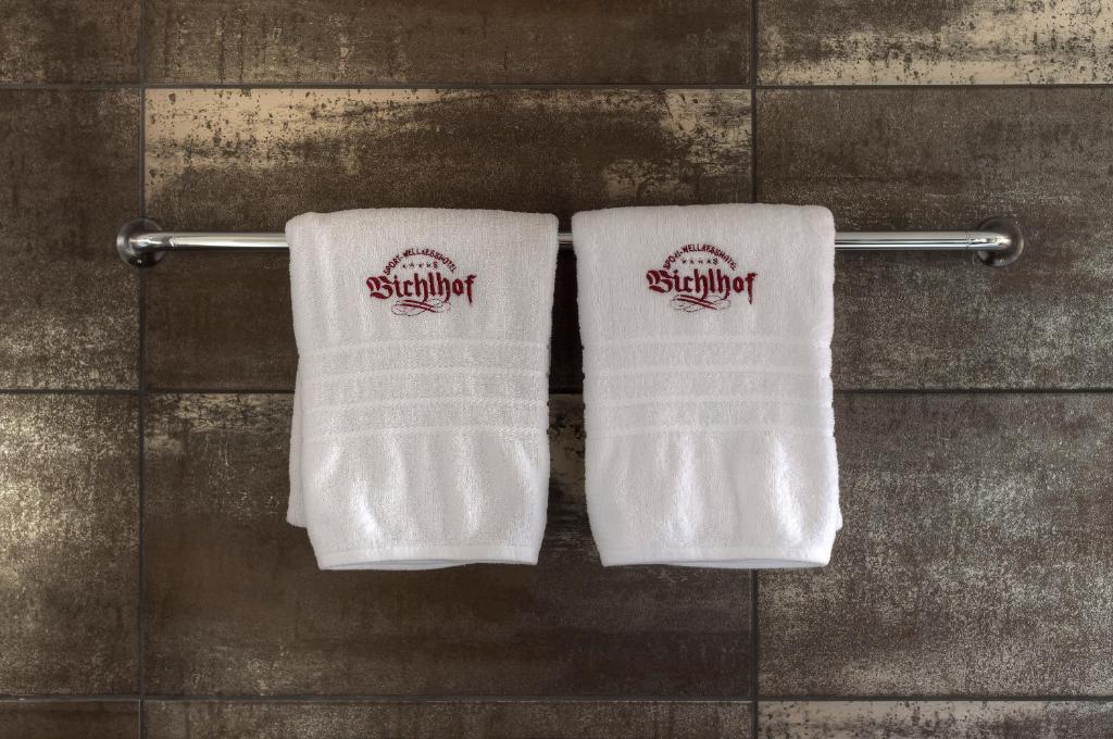 Deluxe Family Suite,323790595:JPEG