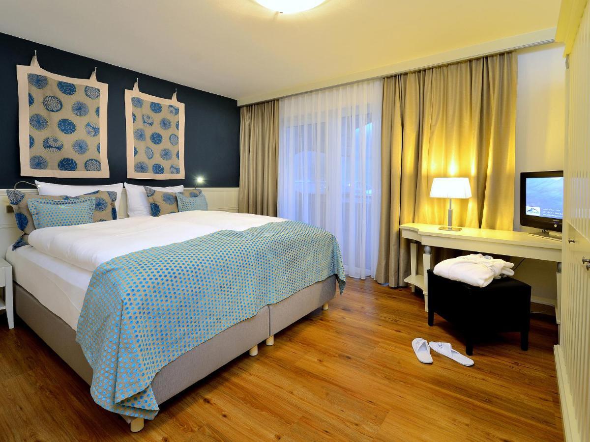 Deluxe Double Room with Balcony,59369083:JPEG