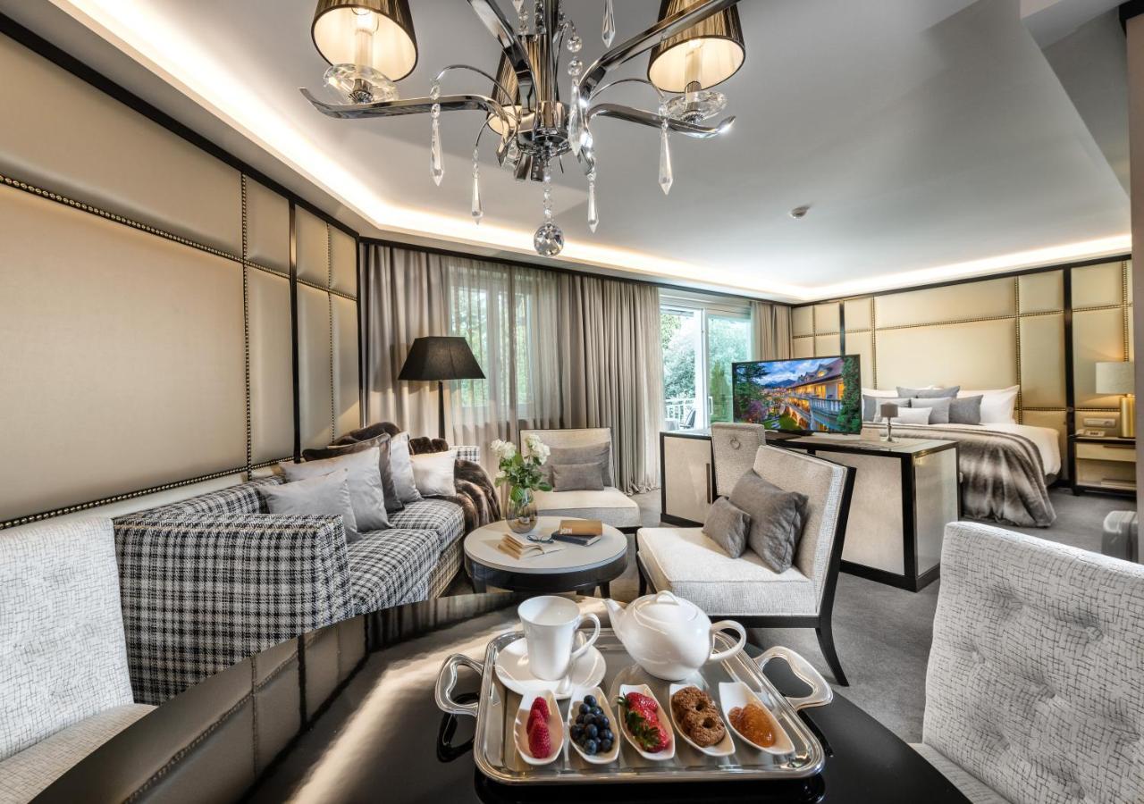 Deluxe Suite,1287289693:JPEG