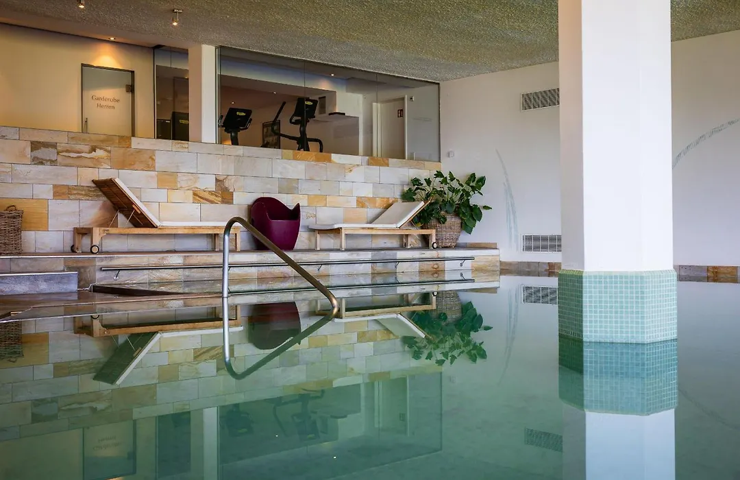 Seminar- und Wellnesshotel Stoos-1