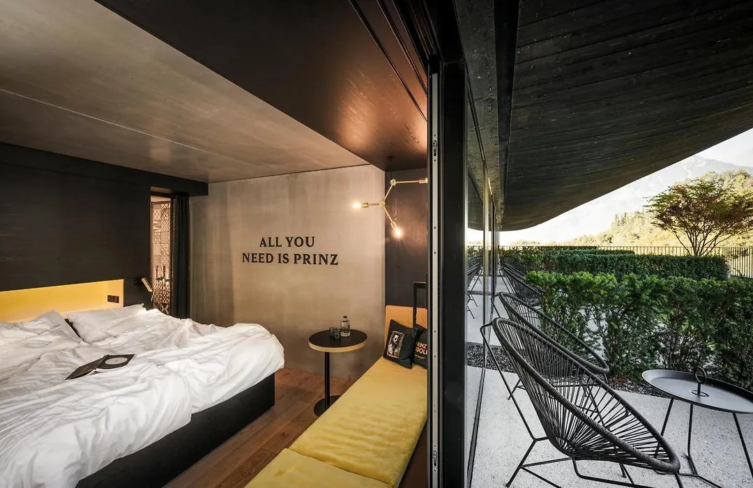 Prinz Rudolf Smart Hotel-1