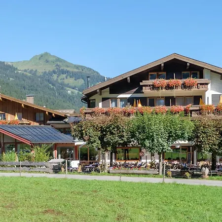 Hotel Birgsau-3