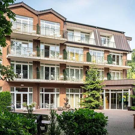 Waldhotel Tannenhäuschen-3