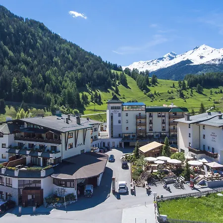 Wellnesshotel Mein Almhof Superior-3