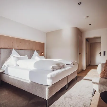 Wellnesshotel Sonnenhalde Tonbach-3