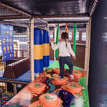 Familien Wellness Hotel Seeklause GmbH&CoKG mit großem Abenteuerspielplatz Piraten-Insel-Usedom Kinder immer All-Inklusive&Getränke ganztags inklusive-3