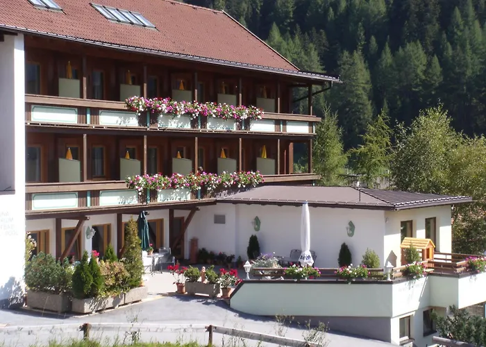 Hotel Garni Hainbacherhof Sölden